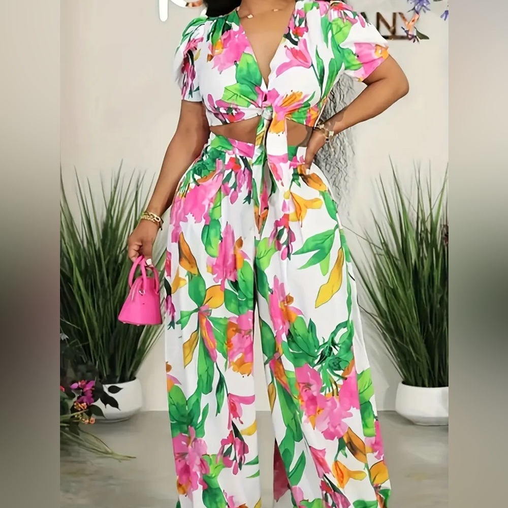 Tropical Floral 2-Piece Set – Puff Sleeve Tie-Front Crop Top & Wide-Leg Pants